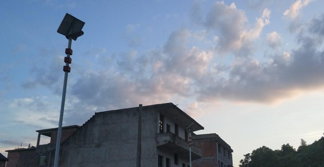 太陽(yáng)能路燈在高溫天氣注意什么